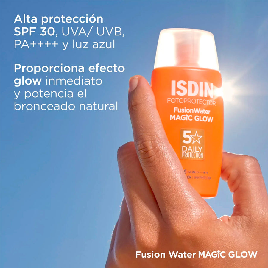 ISDIN Fusion Water Magic Glow Fotoprotector Solar FPS 30 Textura Ultra Ligera 50Ml