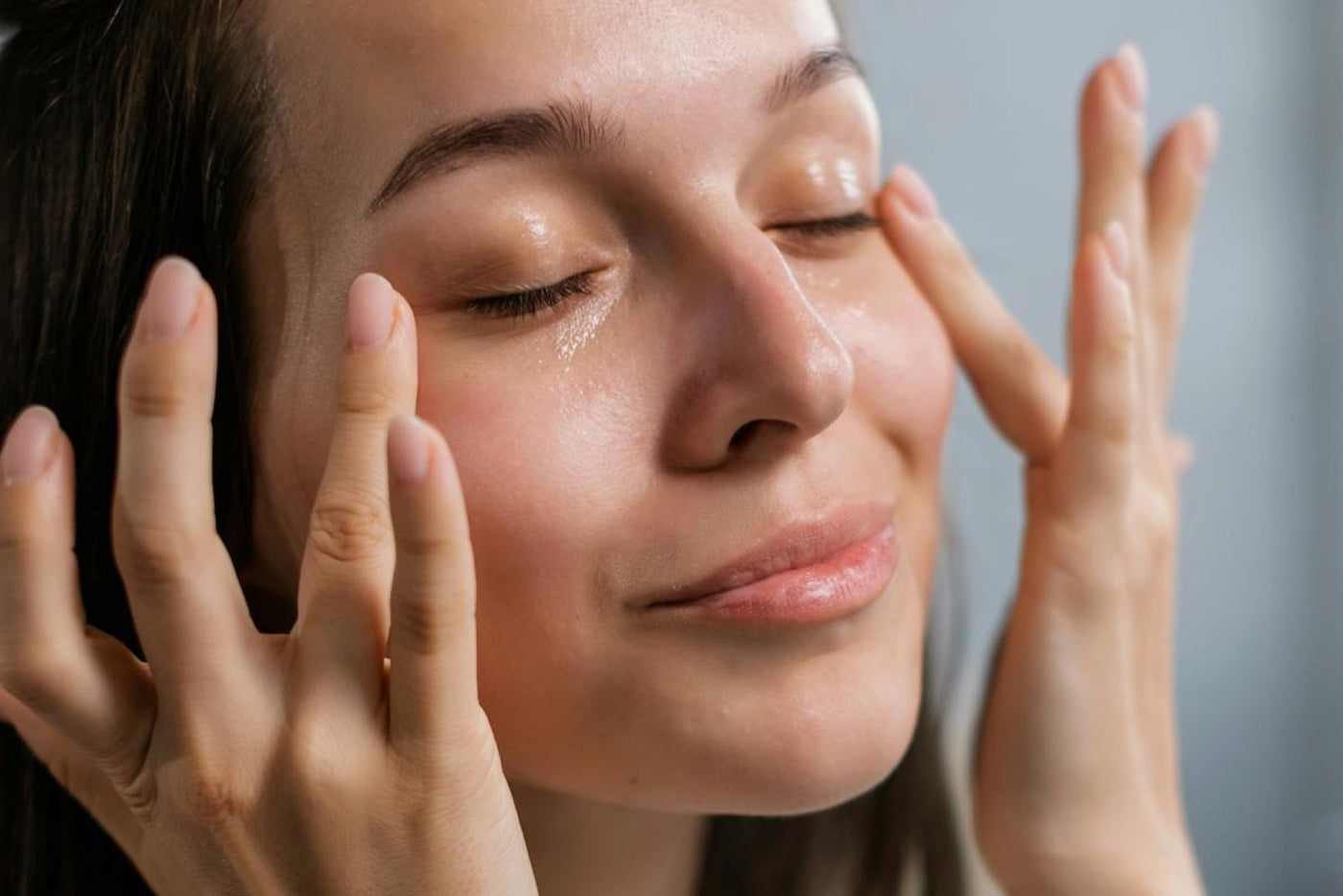 Skincare nocturno: aprovecha las noches largas para regenerar tu piel