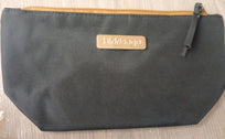 PLV HIDRISAGE COSMETIQUERA NEGRO CON CIERRE CAFE